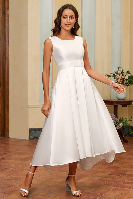 Robe Asymétrique Satinée Blanche Chic