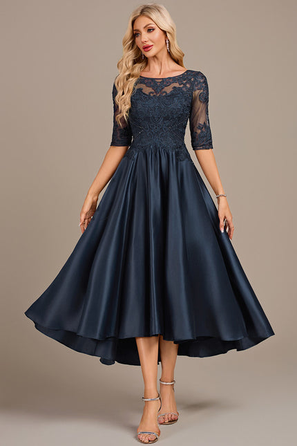 Robe Asymétrique Élégante Dentelle Satin