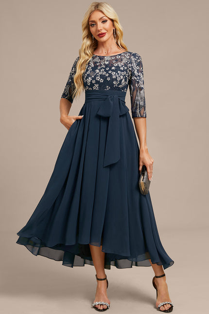 Robe Asymétrique Fluide Élégante