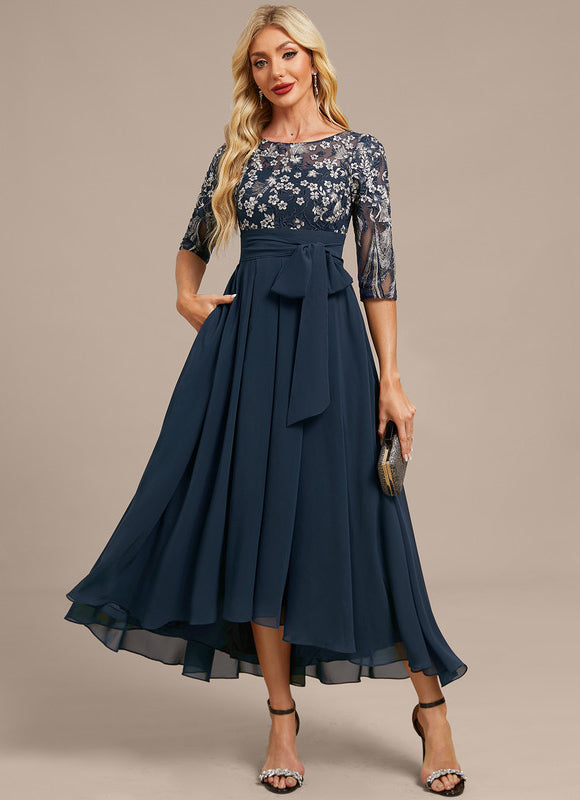 Robe Asymétrique Fluide Élégante
